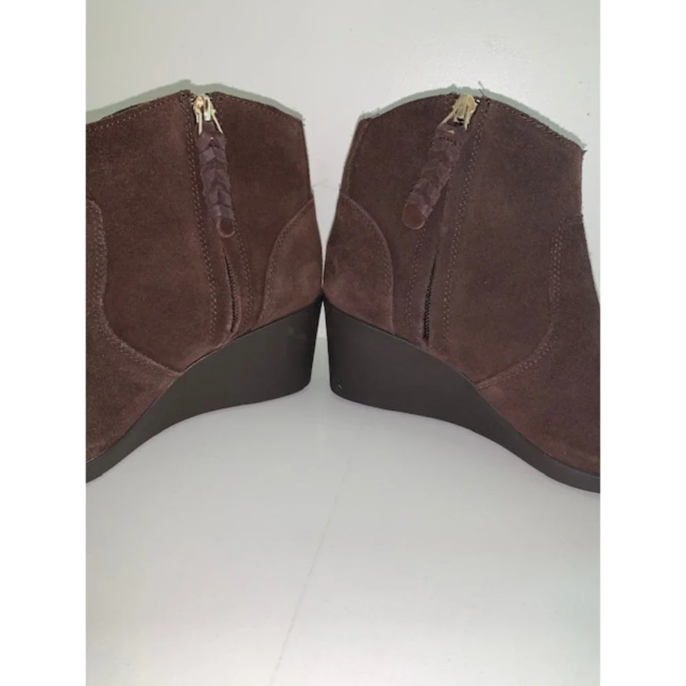 Crocs Leigh Ankle‎ Wedge Bootie Brown Suede Side Zip Boots 203418 Womens 6
